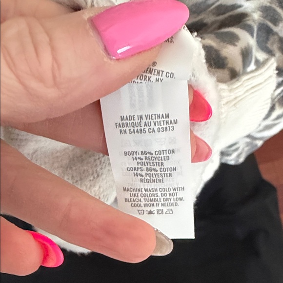 Women’s Aerie Tres Chic Leopard Print Sweatshirt - Picture 6 of 10